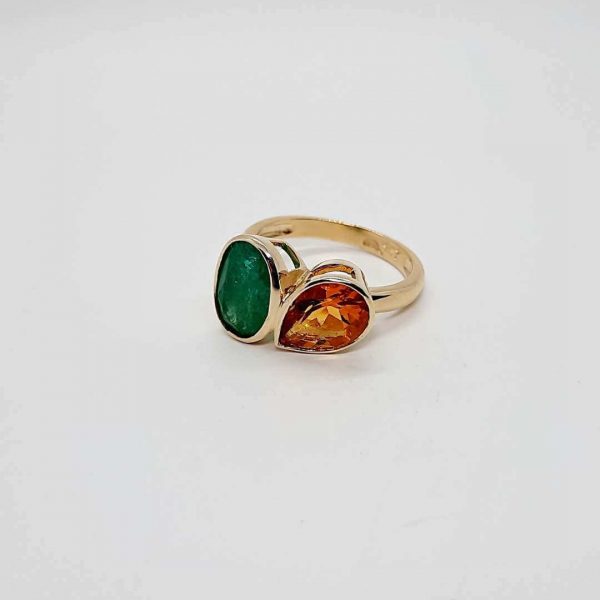 Yellow Gold Tube set Oval Cut Natural Emerald and Pear Cut Citrine Toi et Moi Ring