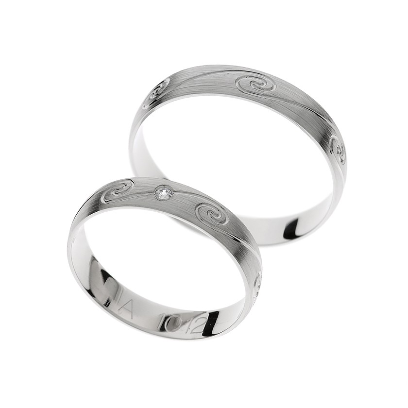 Patterned White Gold Matching Bands with Diamond Accent: Timeless Elegance