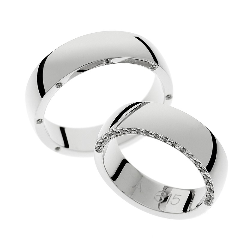 His and hers wedding bands