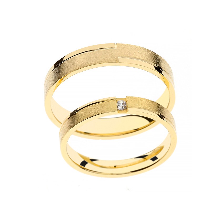 Textured Gold Matching Bands with Plain Gold Edges and Diamond Accent: Elegant Contrast