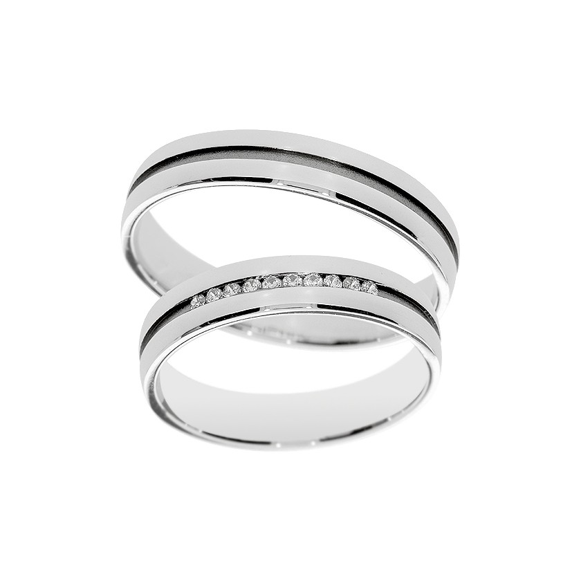 Plain White Gold Matching Bands with Engraved Curved Line and Diamonds: Elegant Sophistication