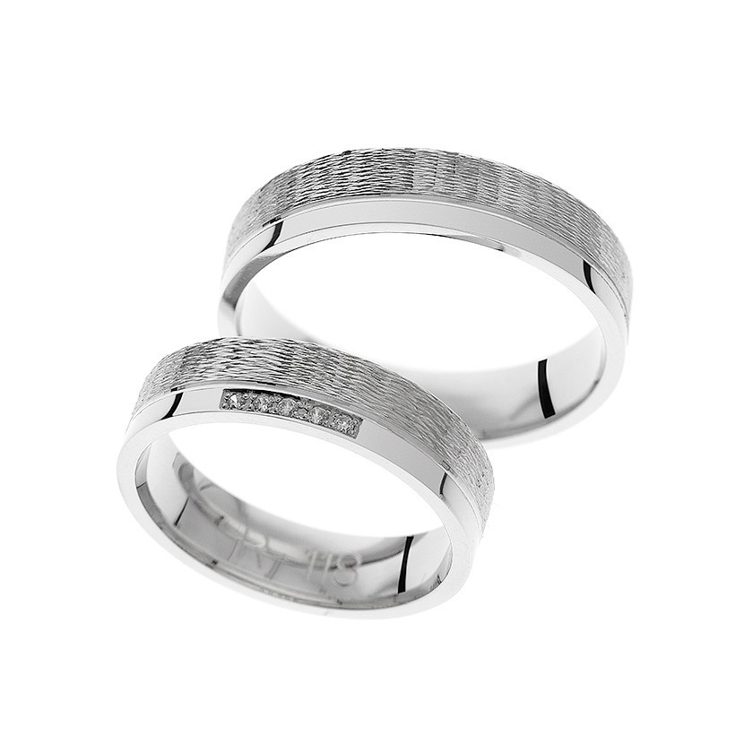 Textured White Gold Matching Bands with Diamond Accent: Timeless Elegance