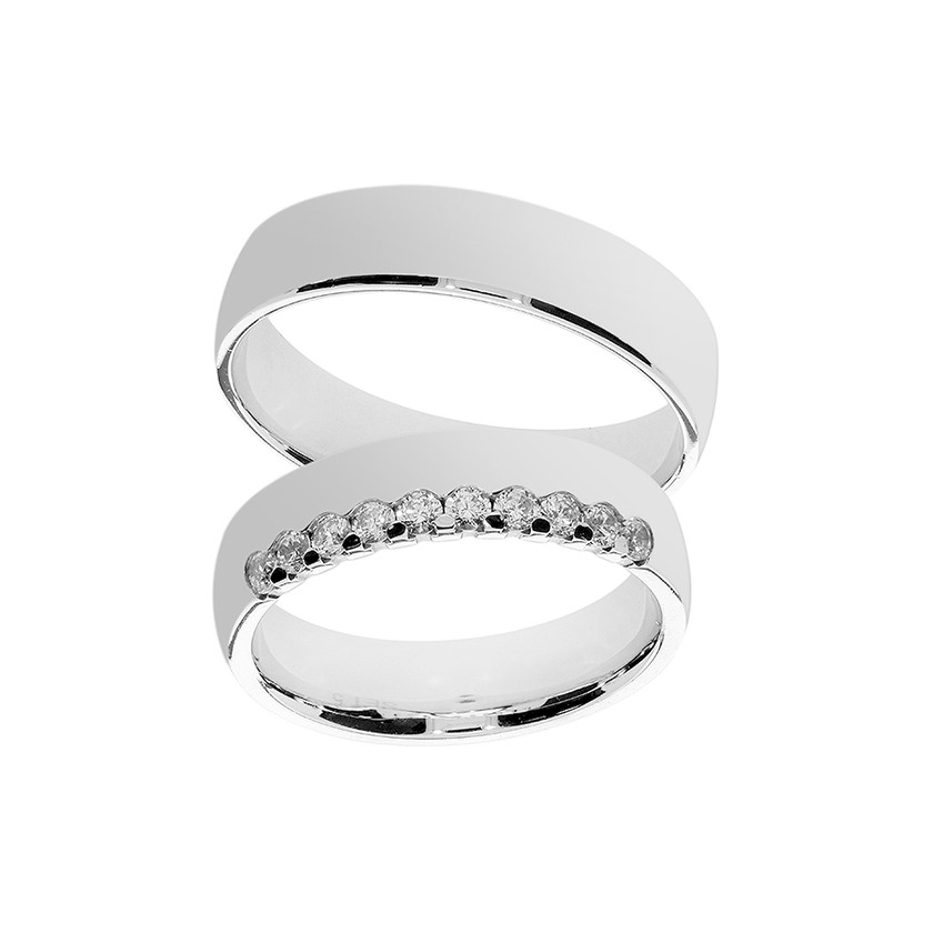 Plain White Gold Matching Bands with Diamond-Edged Female Ring: Elegant Detail