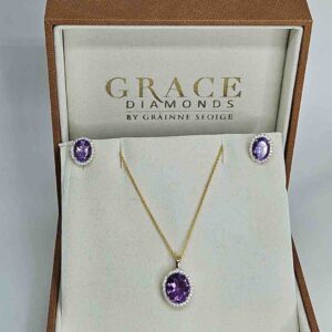 9kt Yellow Gold Pendant with Oval Cut Amethyst and Round Brilliant Cut Diamonds