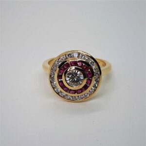 18kt White Gold Target Ring with Round Brilliant Cut Diamond and Ruby
